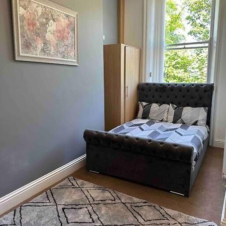 New Hmm Apartmentz - Free Parking - Beautiful Area 森德兰 外观 照片