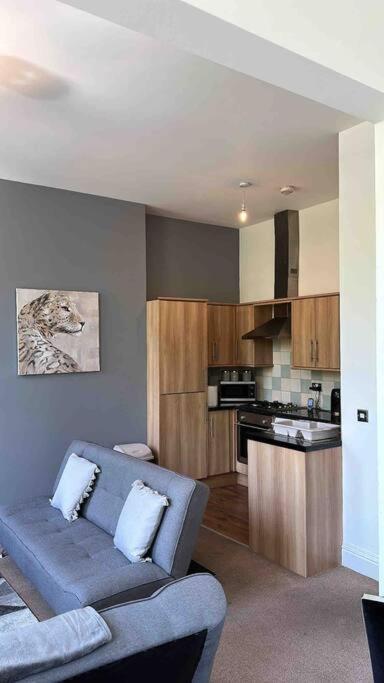 New Hmm Apartmentz - Free Parking - Beautiful Area 森德兰 外观 照片